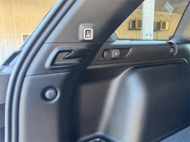 new 2025 Jeep Grand Cherokee car, priced at $48,574