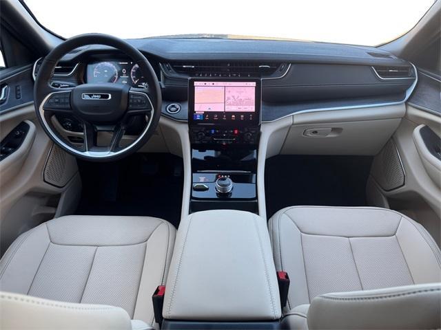 new 2025 Jeep Grand Cherokee car, priced at $48,574