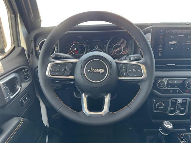 new 2025 Jeep Wrangler car, priced at $45,378