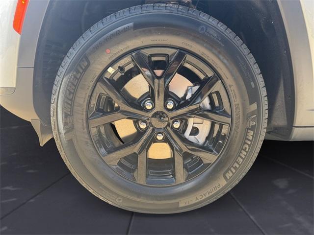 new 2025 Jeep Grand Cherokee L car, priced at $41,555