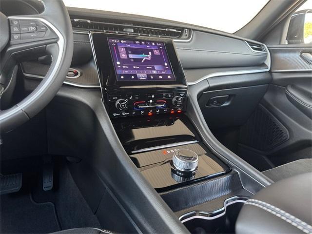 new 2025 Jeep Grand Cherokee L car, priced at $41,555