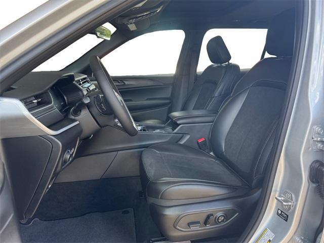 new 2025 Jeep Grand Cherokee L car, priced at $41,555