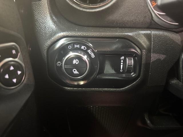 used 2023 Jeep Gladiator car, priced at $30,400