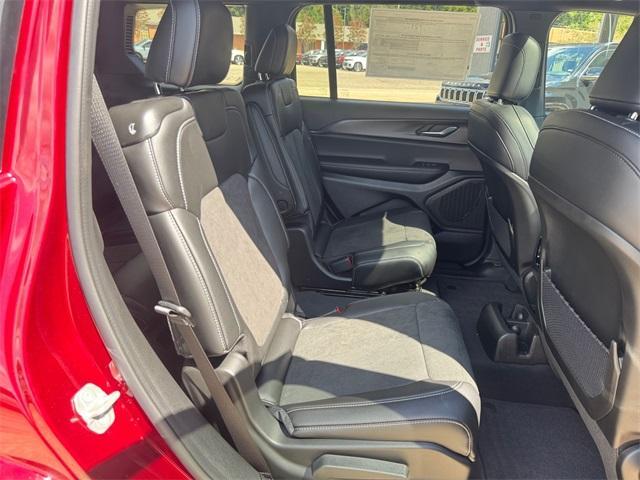 new 2025 Jeep Grand Cherokee L car, priced at $40,055