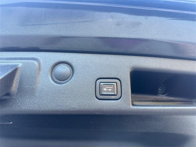 used 2021 Chevrolet Equinox car, priced at $19,995