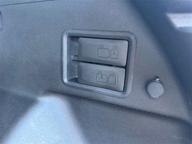 used 2021 Chevrolet Equinox car, priced at $19,995