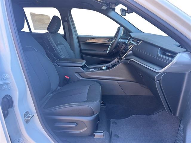 new 2025 Jeep Grand Cherokee car, priced at $34,242