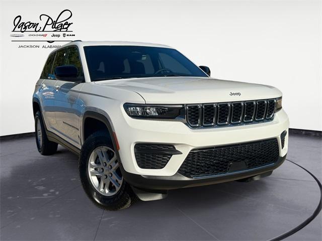 new 2025 Jeep Grand Cherokee car, priced at $34,242