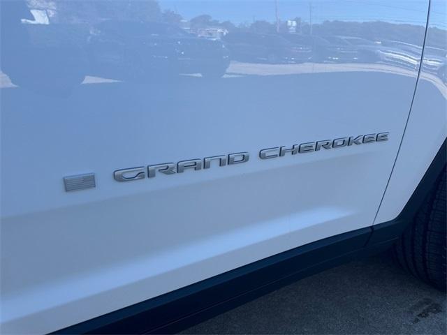 new 2025 Jeep Grand Cherokee car, priced at $34,242