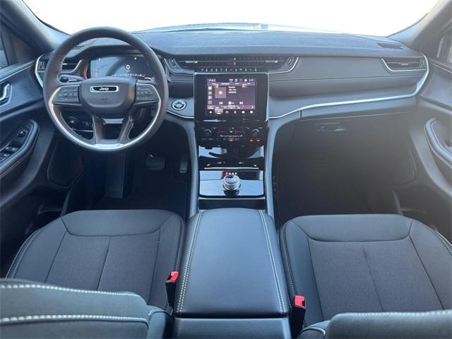 new 2025 Jeep Grand Cherokee car, priced at $34,242