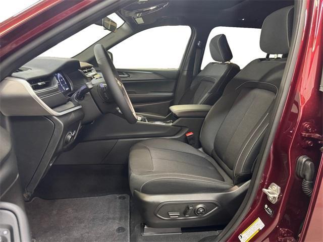 new 2025 Jeep Grand Cherokee L car, priced at $38,549