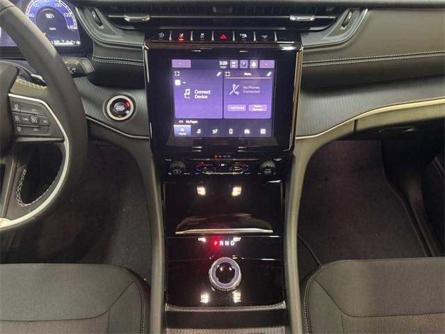 new 2025 Jeep Grand Cherokee L car, priced at $38,549