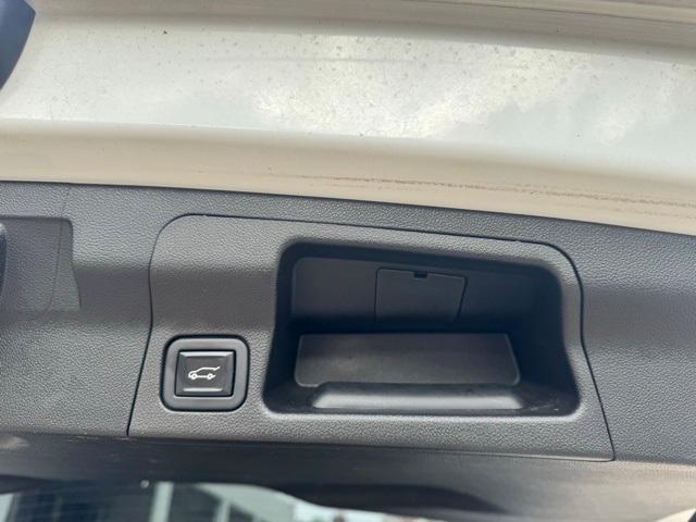 used 2023 GMC Acadia car, priced at $27,900