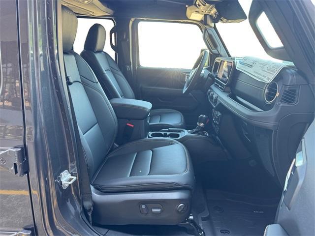 new 2025 Jeep Wrangler car, priced at $50,133
