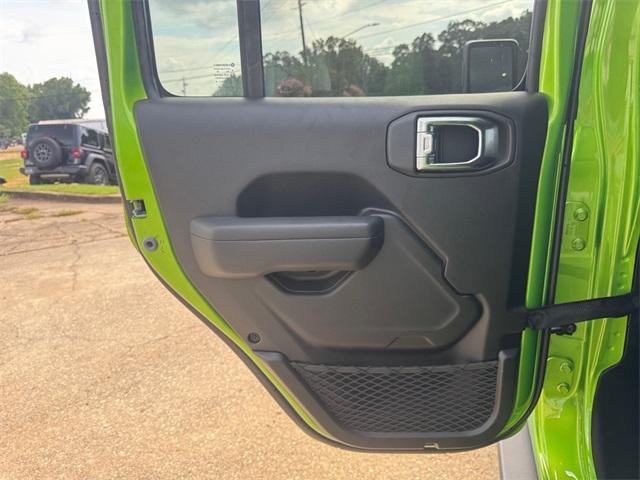 new 2025 Jeep Wrangler car, priced at $51,020
