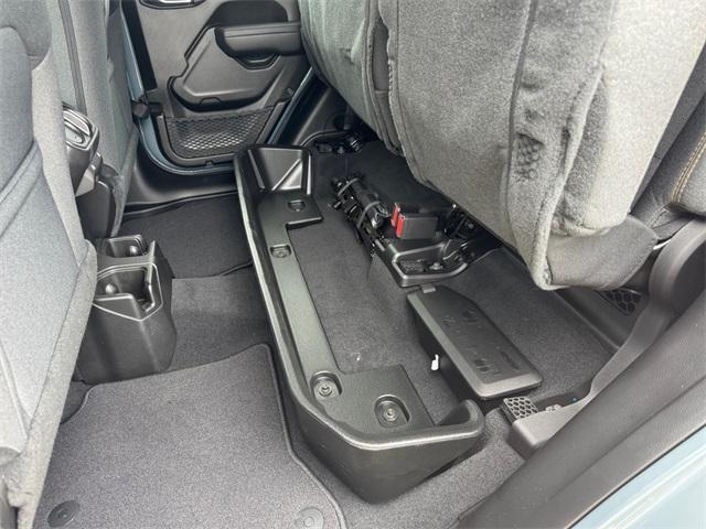 new 2025 Jeep Gladiator car, priced at $39,210