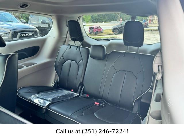 new 2023 Chrysler Pacifica Hybrid car, priced at $37,500