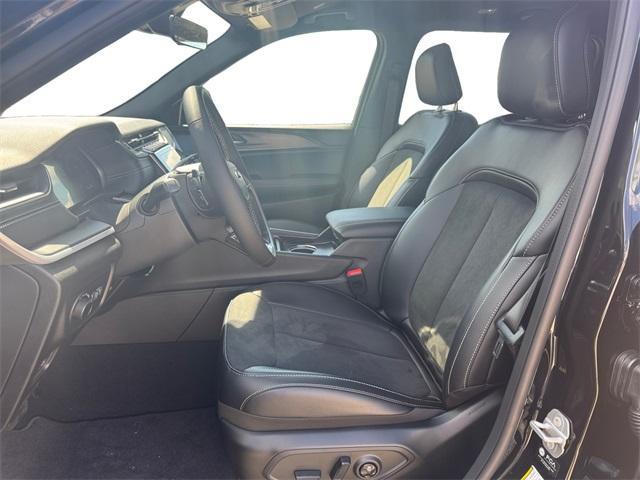 new 2025 Jeep Grand Cherokee L car, priced at $39,685