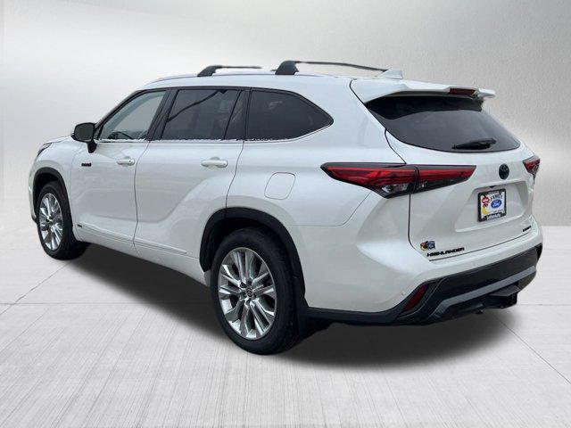 used 2021 Toyota Highlander Hybrid car, priced at $34,599