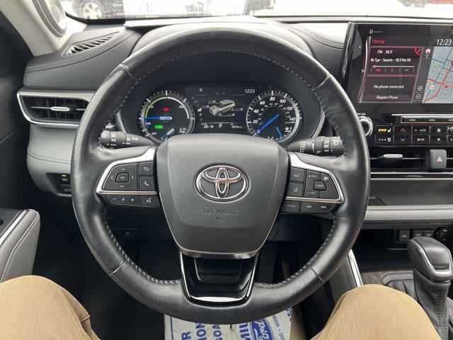 used 2021 Toyota Highlander Hybrid car, priced at $34,599