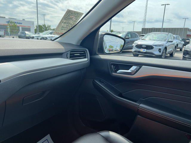 used 2022 Ford Escape car, priced at $25,999