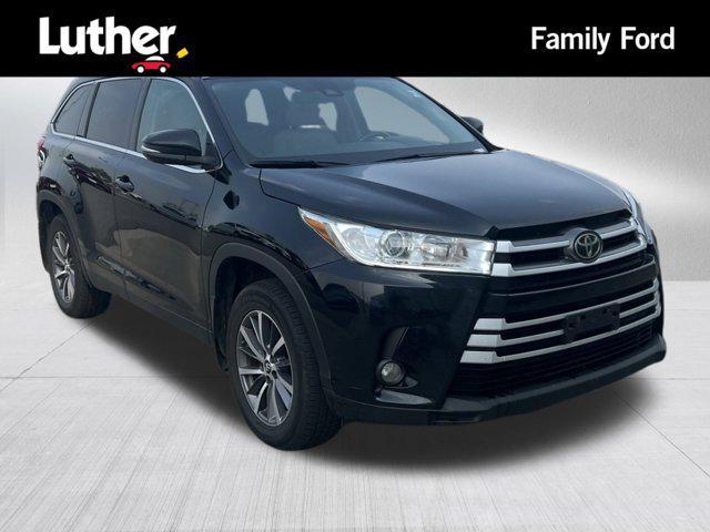 used 2019 Toyota Highlander car, priced at $14,900