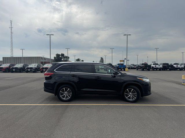 used 2019 Toyota Highlander car, priced at $14,900