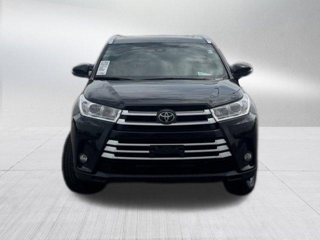 used 2019 Toyota Highlander car, priced at $14,900