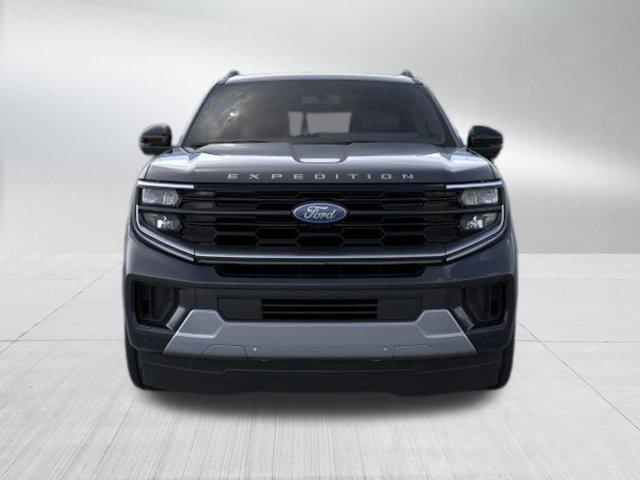 new 2025 Ford Expedition car, priced at $87,210