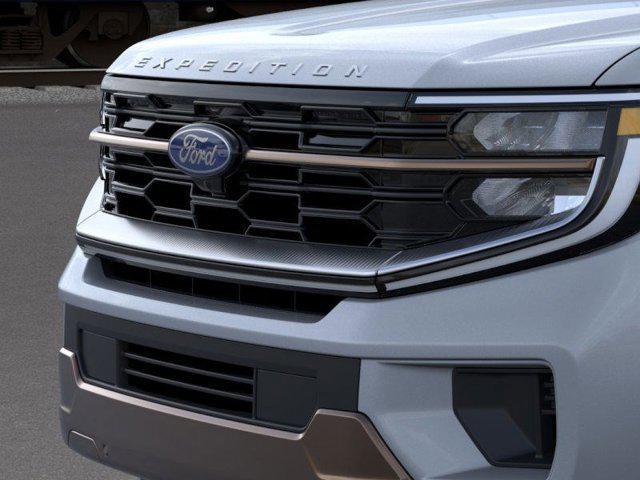 new 2025 Ford Expedition car, priced at $85,373