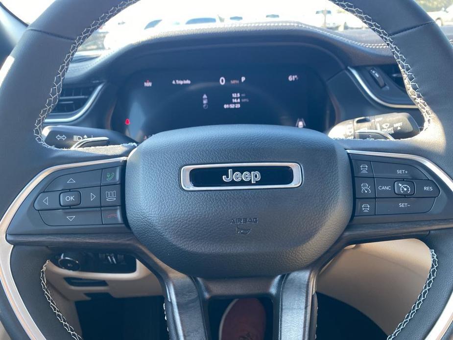 new 2024 Jeep Grand Cherokee car, priced at $49,999
