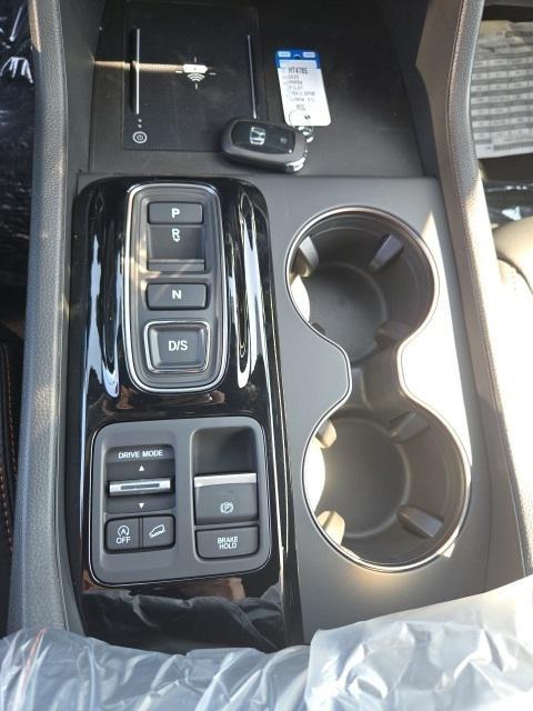 new 2025 Honda Pilot car, priced at $49,850