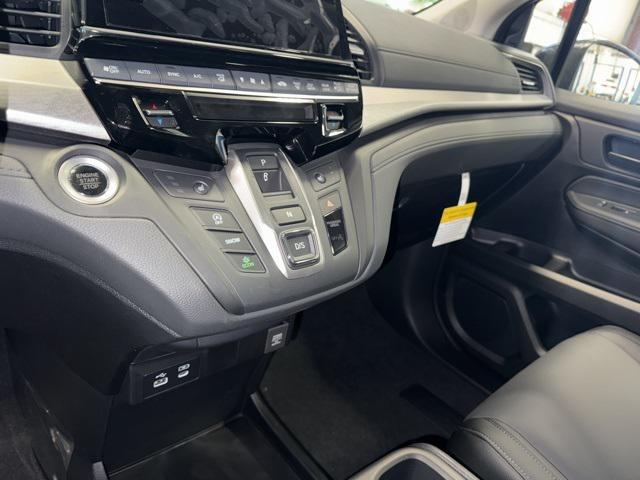 new 2025 Honda Odyssey car, priced at $43,670