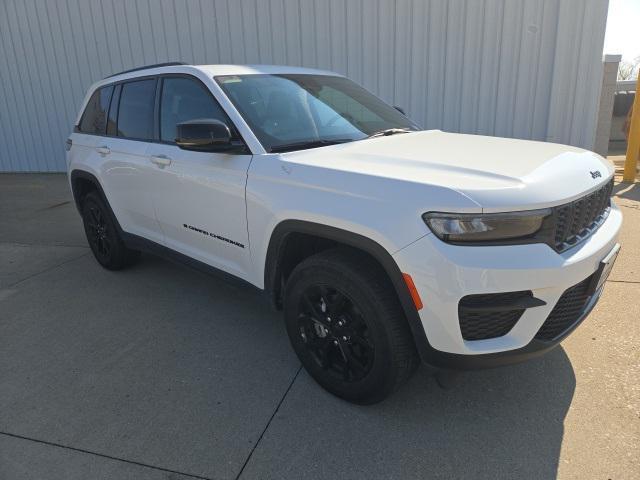 used 2024 Jeep Grand Cherokee car, priced at $35,500