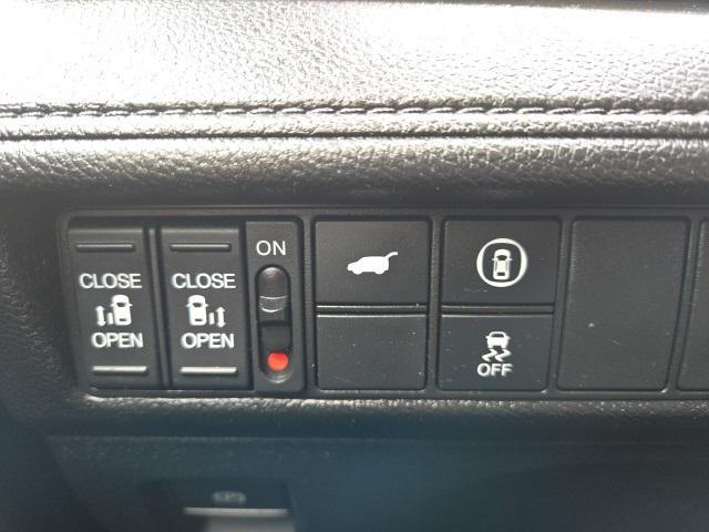 used 2022 Honda Odyssey car, priced at $33,355