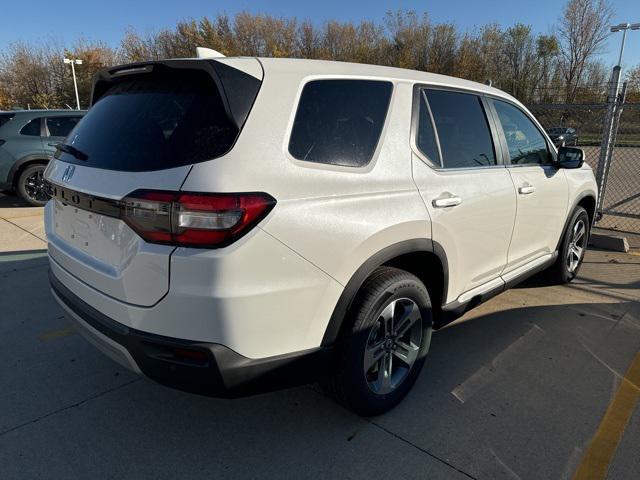 new 2025 Honda Pilot car, priced at $46,500