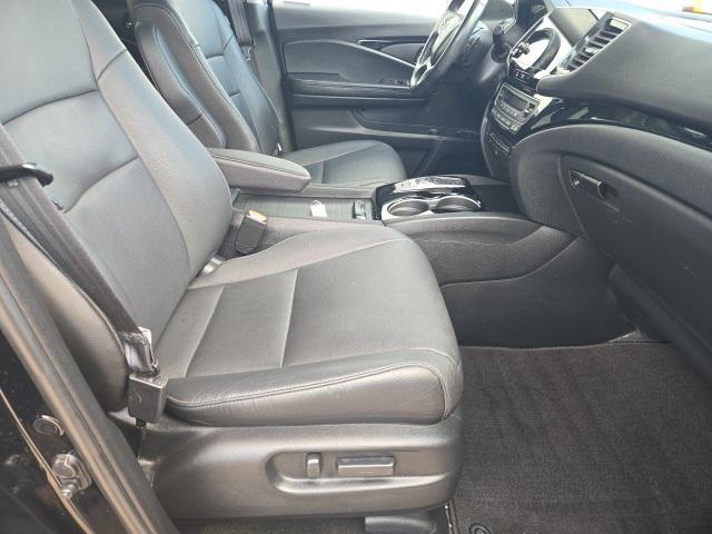 used 2022 Honda Pilot car, priced at $33,900