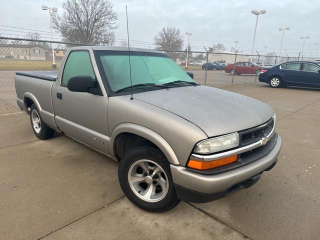 used 2002 Chevrolet S-10 car, priced at $4,900