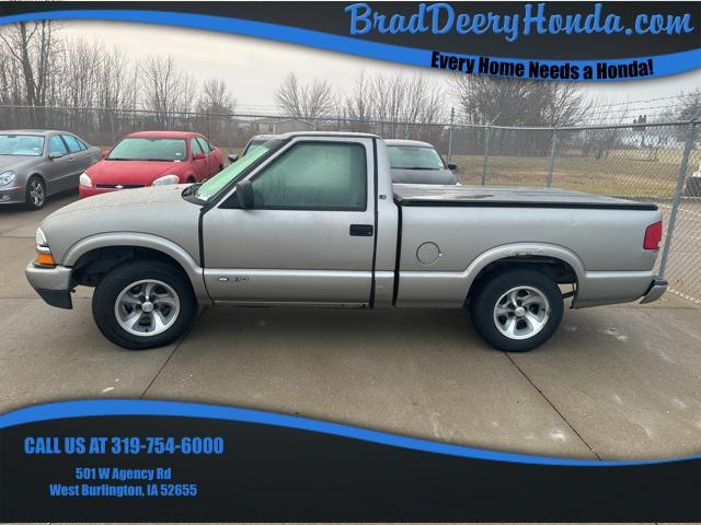 used 2002 Chevrolet S-10 car, priced at $4,900