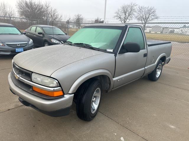 used 2002 Chevrolet S-10 car, priced at $4,900