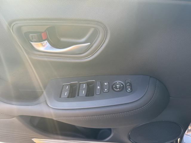new 2025 Honda HR-V car, priced at $28,295