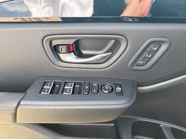 new 2025 Honda Pilot car, priced at $51,050