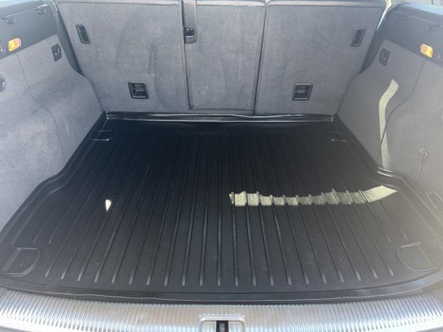 used 2010 Audi Q5 car, priced at $6,500