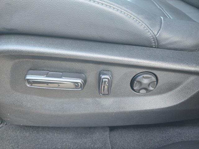 used 2022 Honda CR-V car, priced at $30,900