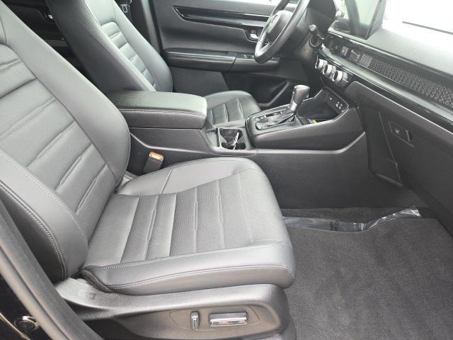 used 2023 Honda CR-V car, priced at $30,900