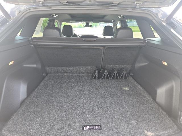 used 2020 Volkswagen Atlas Cross Sport car, priced at $23,900