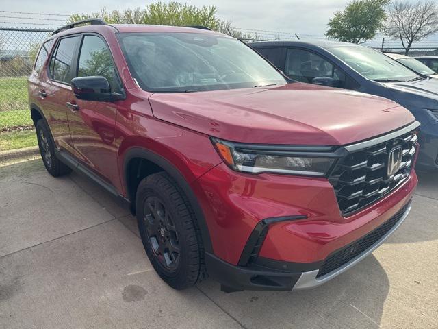 new 2025 Honda Pilot car, priced at $51,305