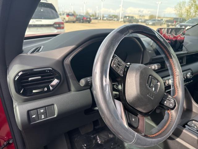 new 2025 Honda Pilot car, priced at $51,305