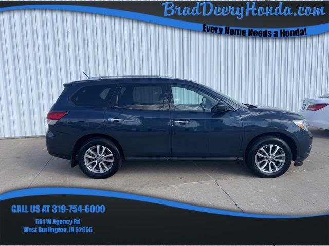 used 2013 Nissan Pathfinder car, priced at $5,900