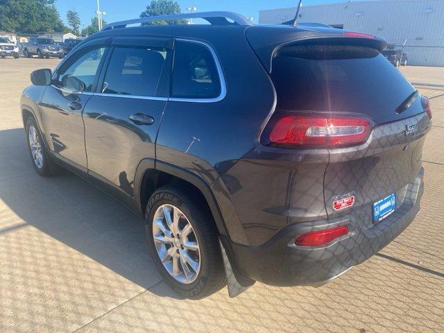 used 2015 Jeep Cherokee car, priced at $10,900